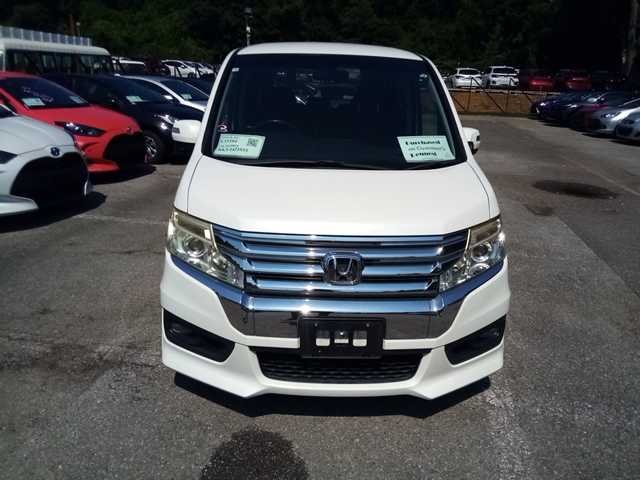 2014-honda-stepwagon-spada-z-20-automatic-8-seater