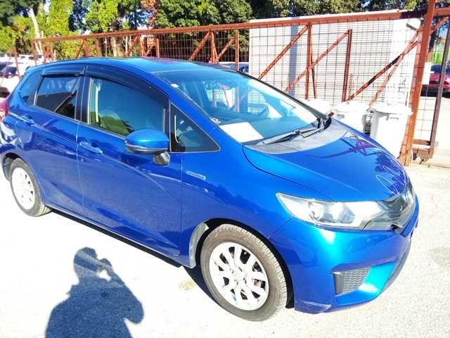 july-2015-honda-fit-15-hybrid-automatic-31000-miles-apple-carplay