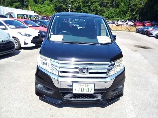 2014-honda-stepwagon-spada-cool-spirit-20-automatic-8-seater-64000-miles